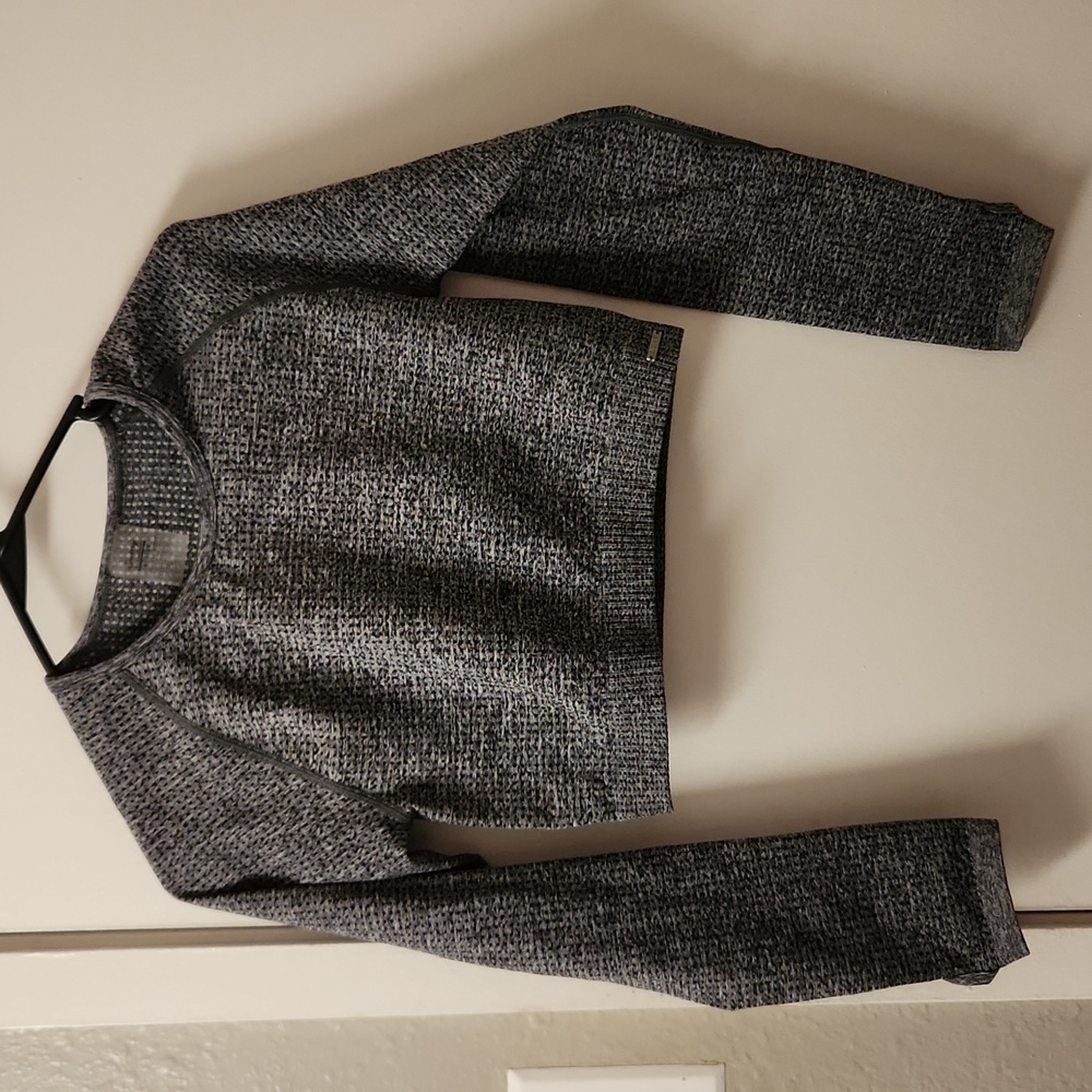 ECHT Matching set. Leggings and long sleeve top. Sensory seamless M